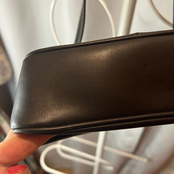 Black Leather Shoulder Bag - Picture 4 of 7